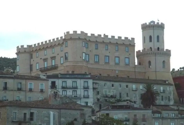 Giornate nazionali dei Castelli: in Calabria protagonista quello di Corigliano con visite guidate gratuite e aperte e tutti\n