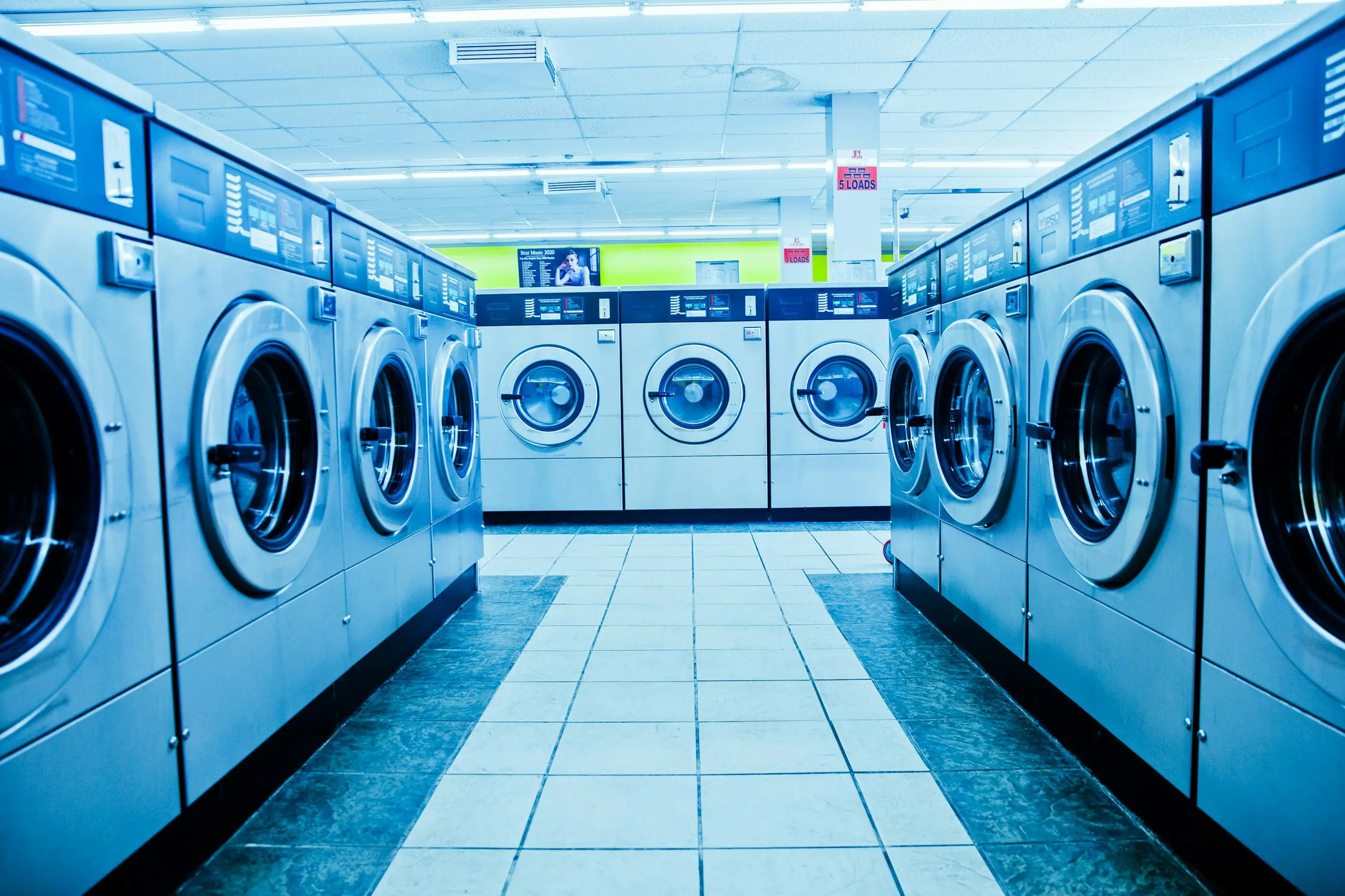 Electrolux annuncia 1.700 licenziamenti: a rischio anche gli impianti produttivi\n