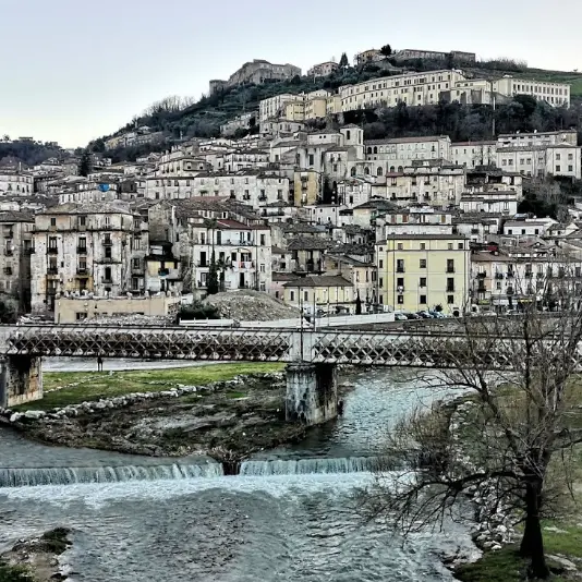 Il Crati: un fiume da vivere e valorizzare, non da temere\n