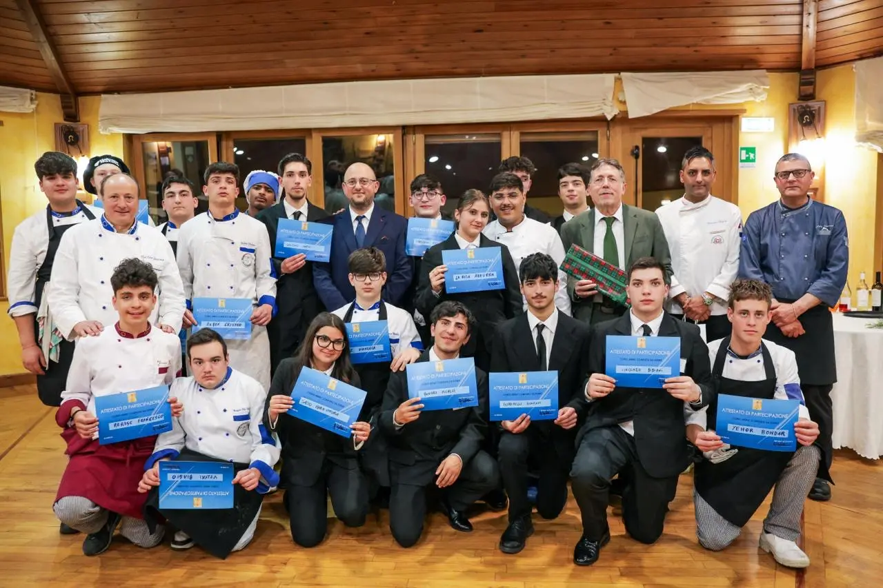 San Giovanni in Fiore, “Il Menù da Evento” forma gli chef del futuro | FOTO\n