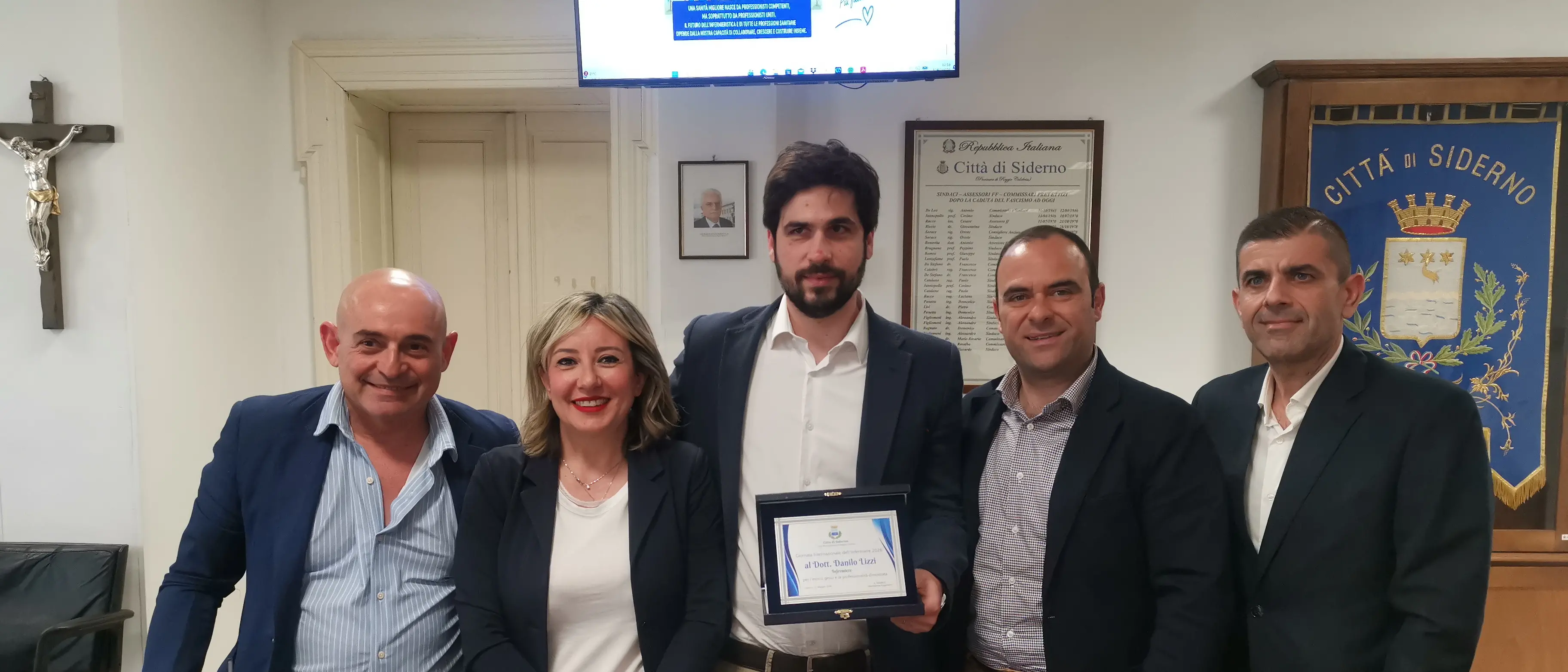 Siderno celebra la Giornata internazionale dell’infermiere: riconoscimento a Danilo Lizzi\n