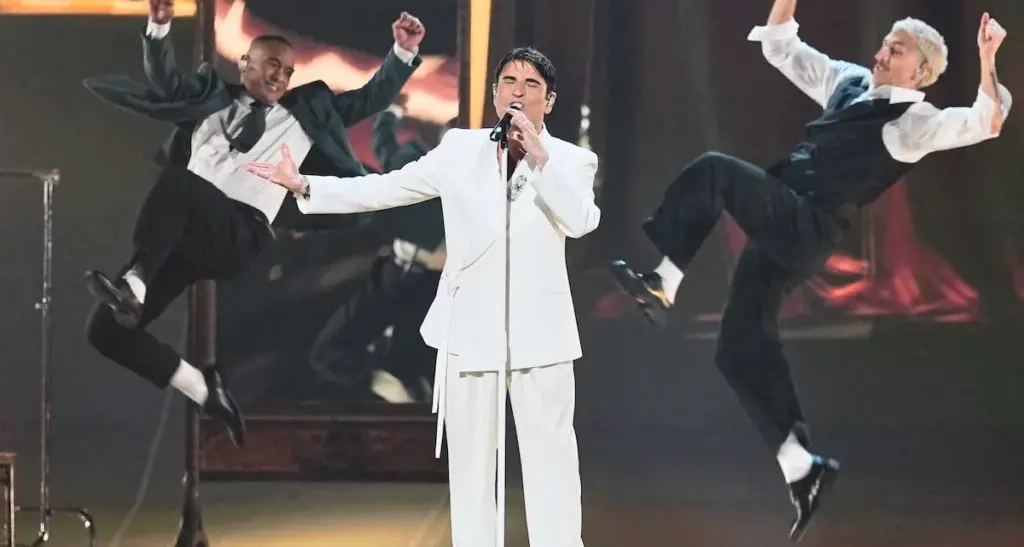 Eurovision, Sal da Vinci divide e sorprende Vienna: il suo pop neomelodico è riconoscibile anche in Europa\n