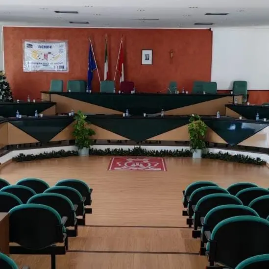 Nuovo ospedale di Arcavacata, il Consiglio di Rende approva all’unanimità: «Scelta storica per tutta la provincia»\n\n\n