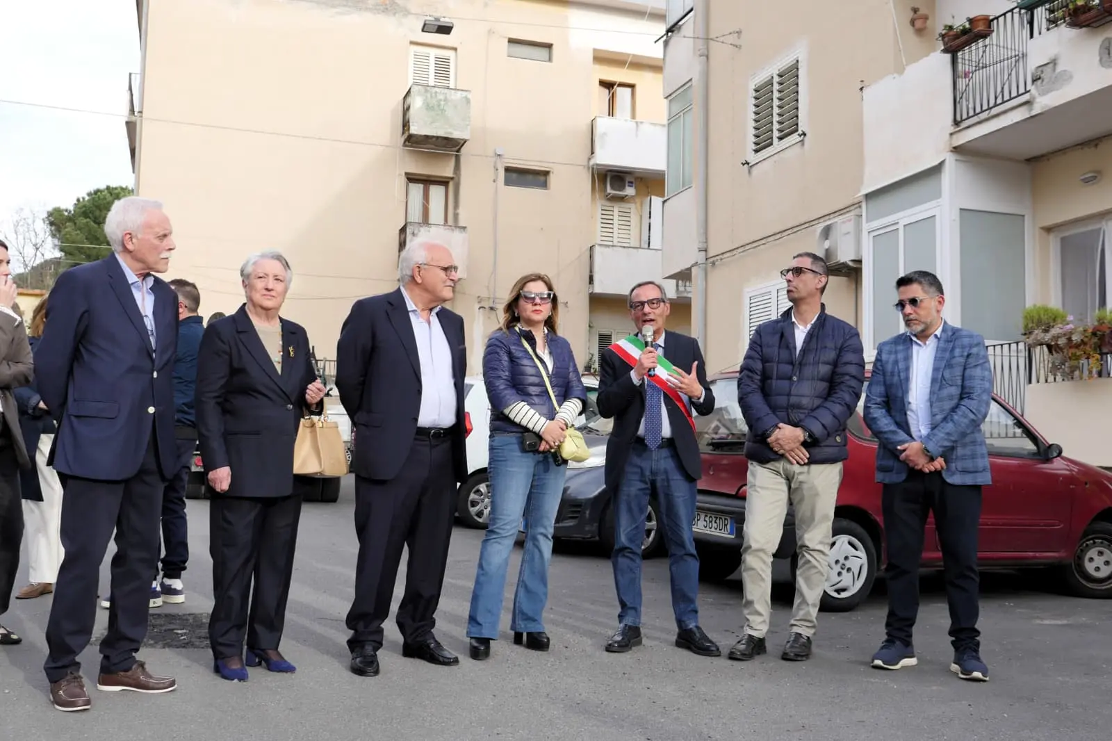 Riparo ricorda Francesco Cuzzola: intitolata la piazzetta adiacente alla chiesa di San Nicola di Bari\n