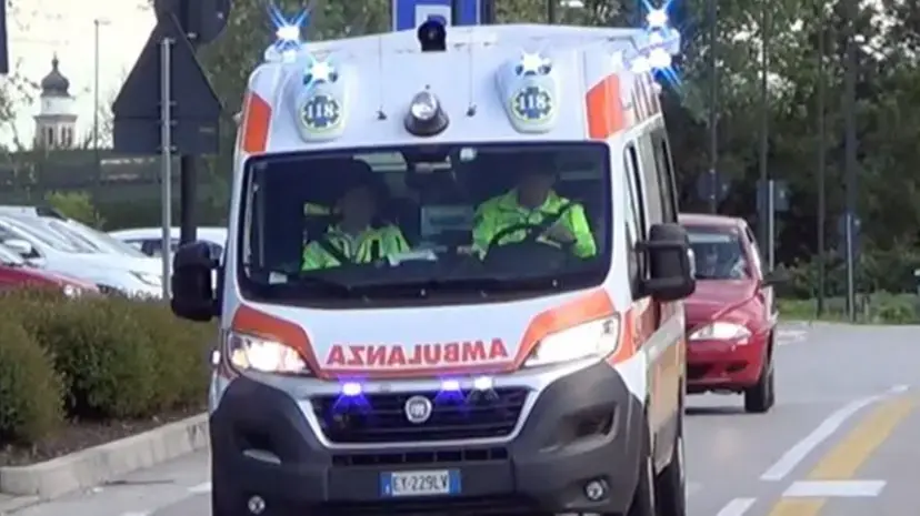 Studente precipita dal balcone di un hotel durante la gita scolastica\n