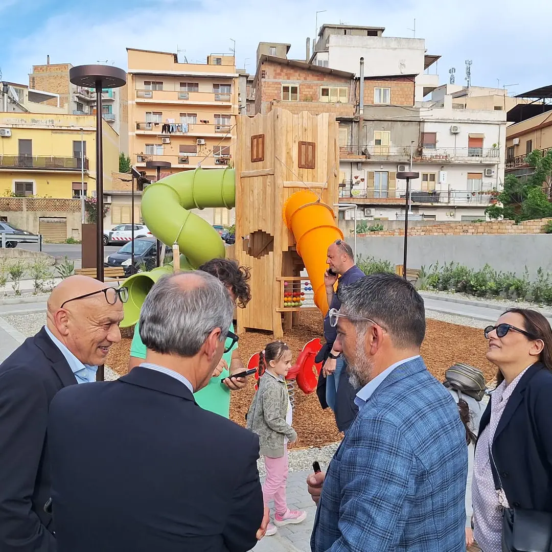 Ex Polveriera, Battaglia: «Restituito alla città un nuovo spazio: realizzata un’area con giochi per bambini»\n