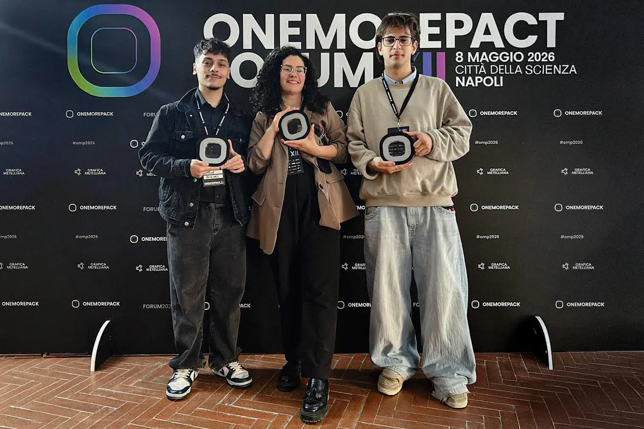 Graphic Design, a tre studenti dell’ABA Catanzaro l’intero podio del OneMorePack 2026 di Napoli