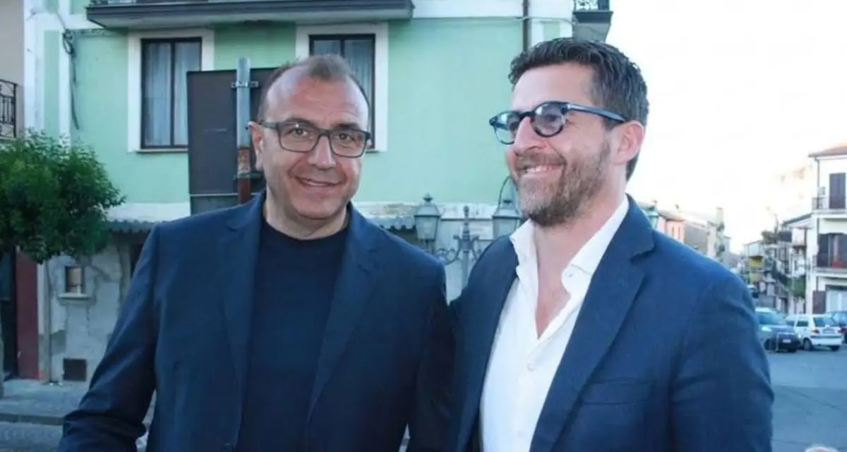 Zappone con Stasi a Roggiano: «Serve una rete di sindaci per cambiare»\n