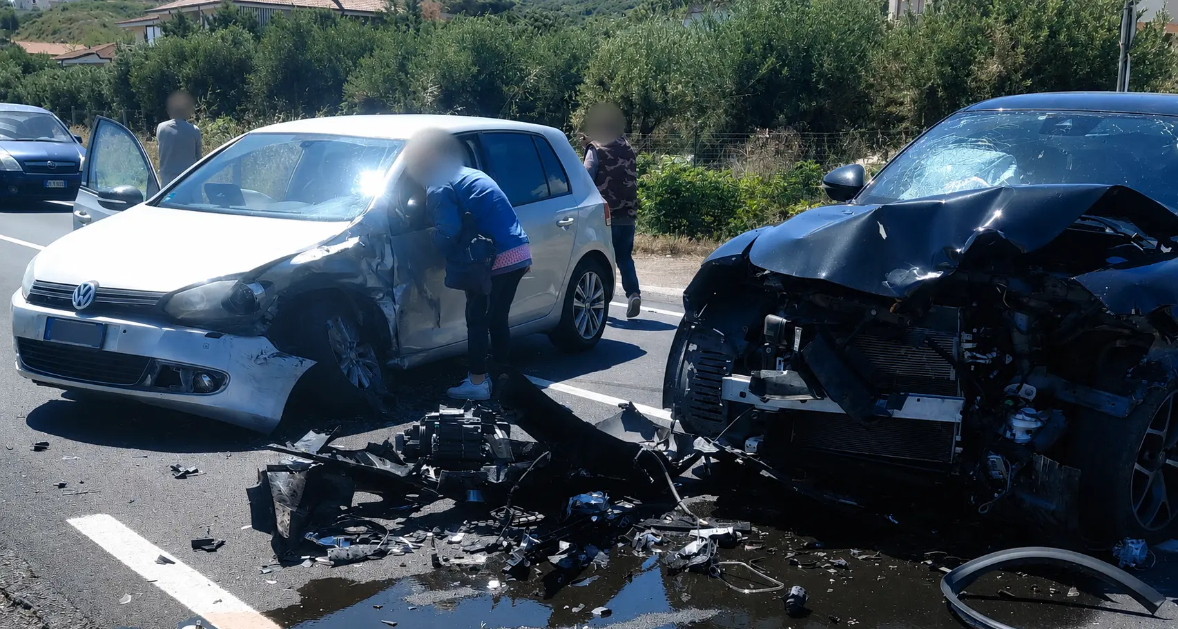 Scontro sulla Statale 106 a Mandatoriccio, traffico rallentato e disagi\n