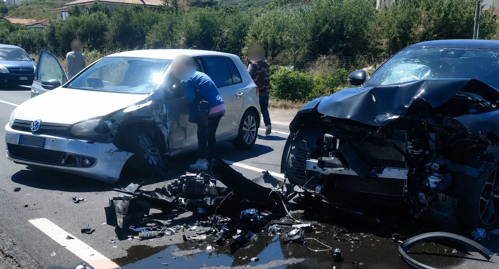 Scontro sulla Statale 106 a Mandatoriccio, traffico rallentato e disagi\n