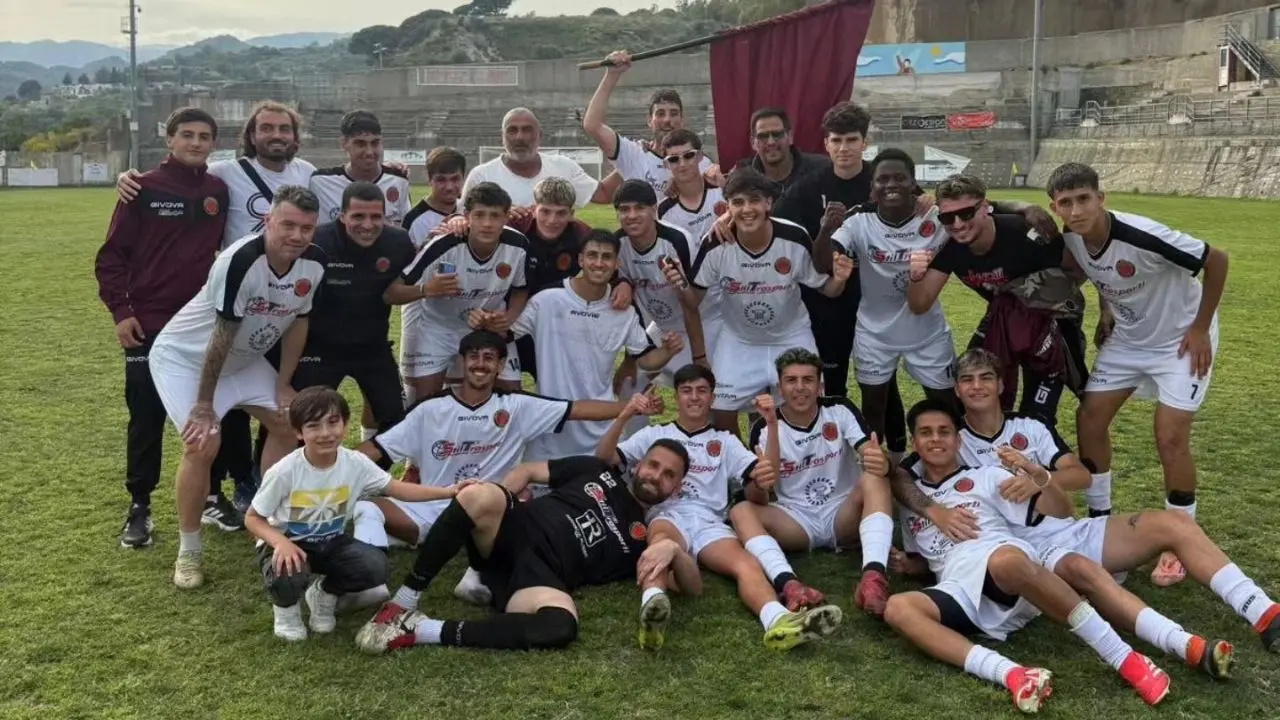 Sorpasso all’ultima curva: il Roccella scrive il capolavoro e vola in Promozione, Curtale: «Non abbiamo mai mollato»\n