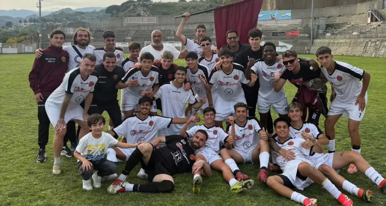 Sorpasso all’ultima curva: il Roccella scrive il capolavoro e vola in Promozione, Curtale: «Non abbiamo mai mollato»\n
