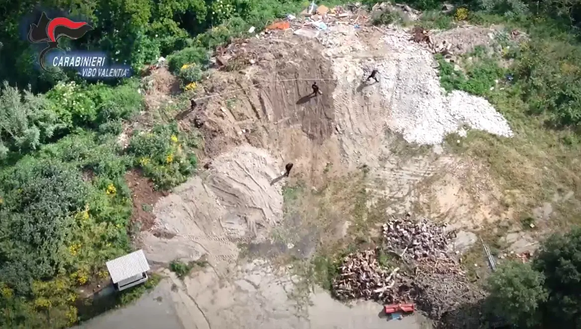 Sequestrata discarica abusiva tra Nicotera e Limbadi