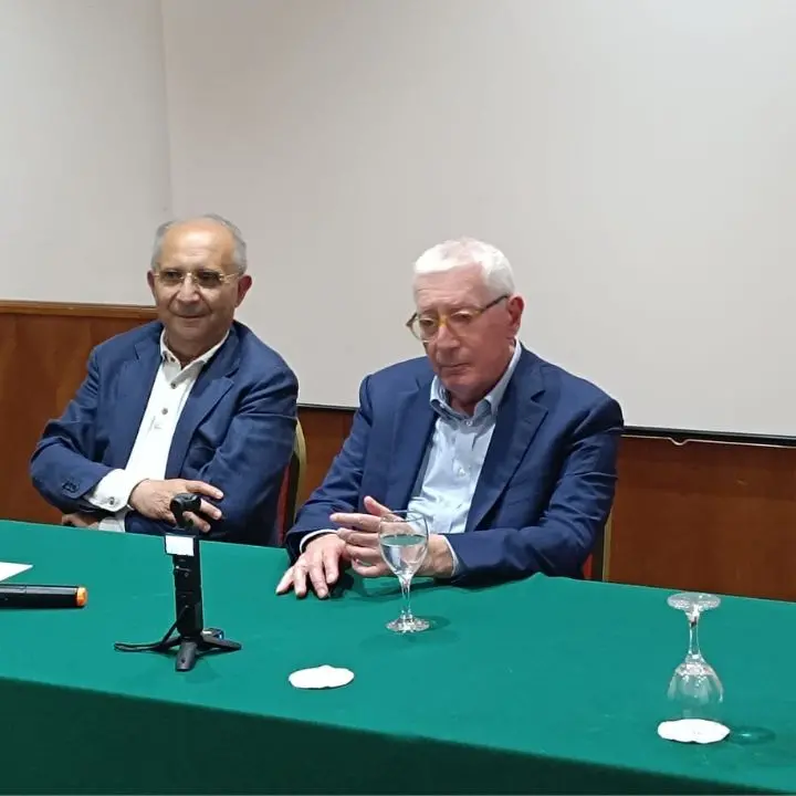 I Riformisti a battesimo in Calabria\u00A0con la bordata di Principe al Pd: «È il miglior alleato del centrodestra»\n