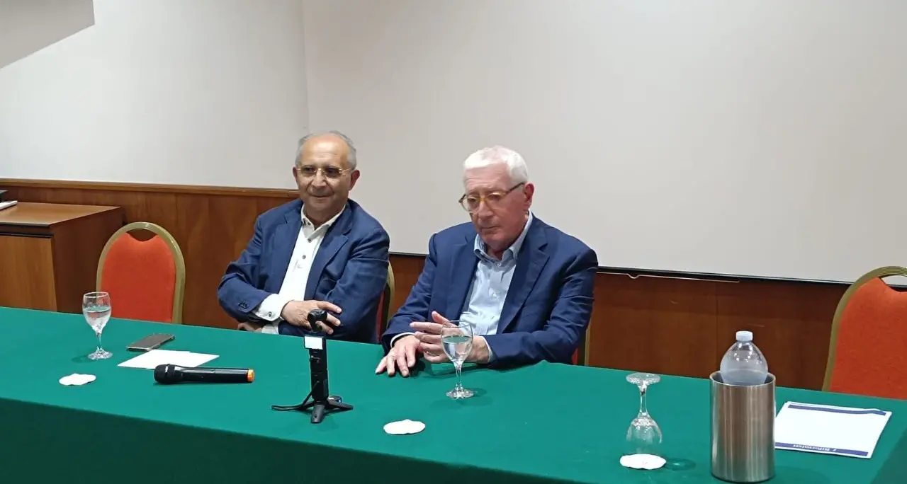 I Riformisti a battesimo in Calabria\u00A0con la bordata di Principe al Pd: «È il miglior alleato del centrodestra»\n