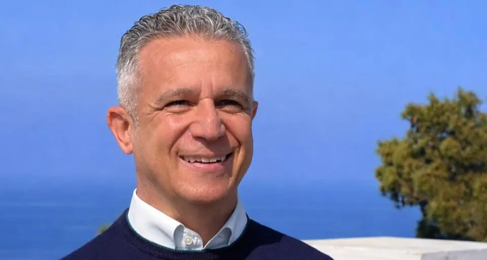 Comunali a Palmi, il candidato a sindaco Giovanni Calabria si ritira dal confronto in piazza con Francesco Cardone\n