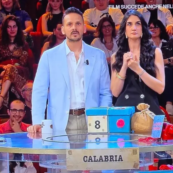 La Calabria festeggia ad Affari Tuoi: Federica di Montepaone vince 100mila euro\n