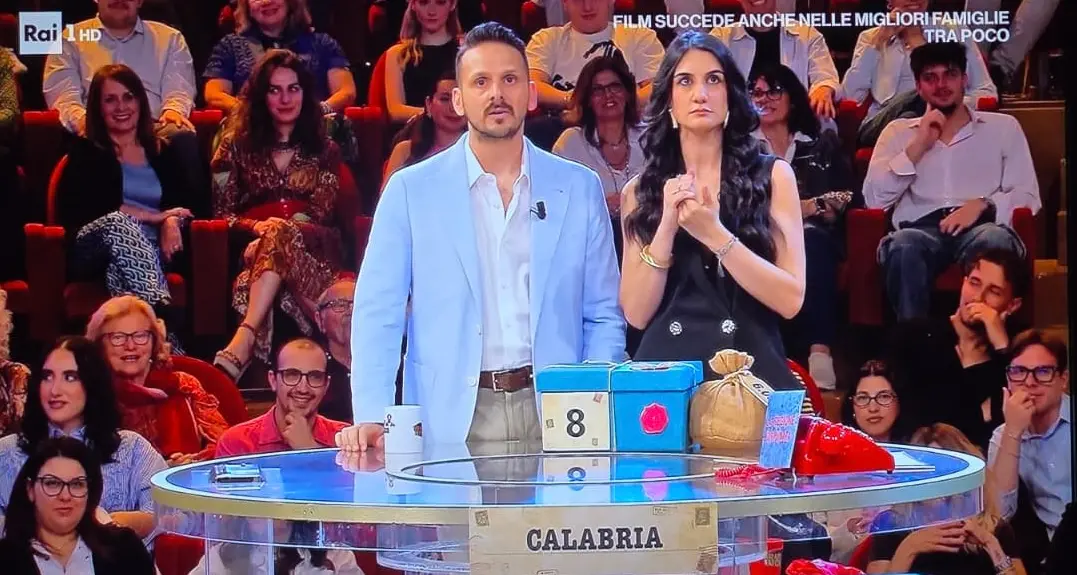 La Calabria festeggia ad Affari Tuoi: Federica di Montepaone vince 100mila euro\n