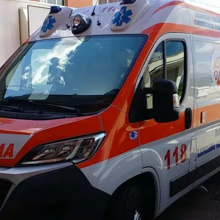 <p>Calabria, il sistema 118 in affanno: carenza di personale, mezzi guasti e soccorsi sempre più fragili</p>