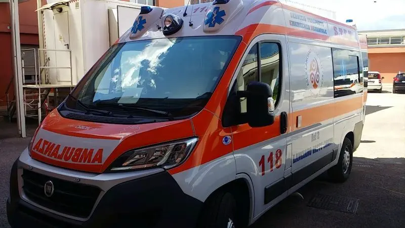 <p>Calabria, il sistema 118 in affanno: carenza di personale, mezzi guasti e soccorsi sempre più fragili</p>