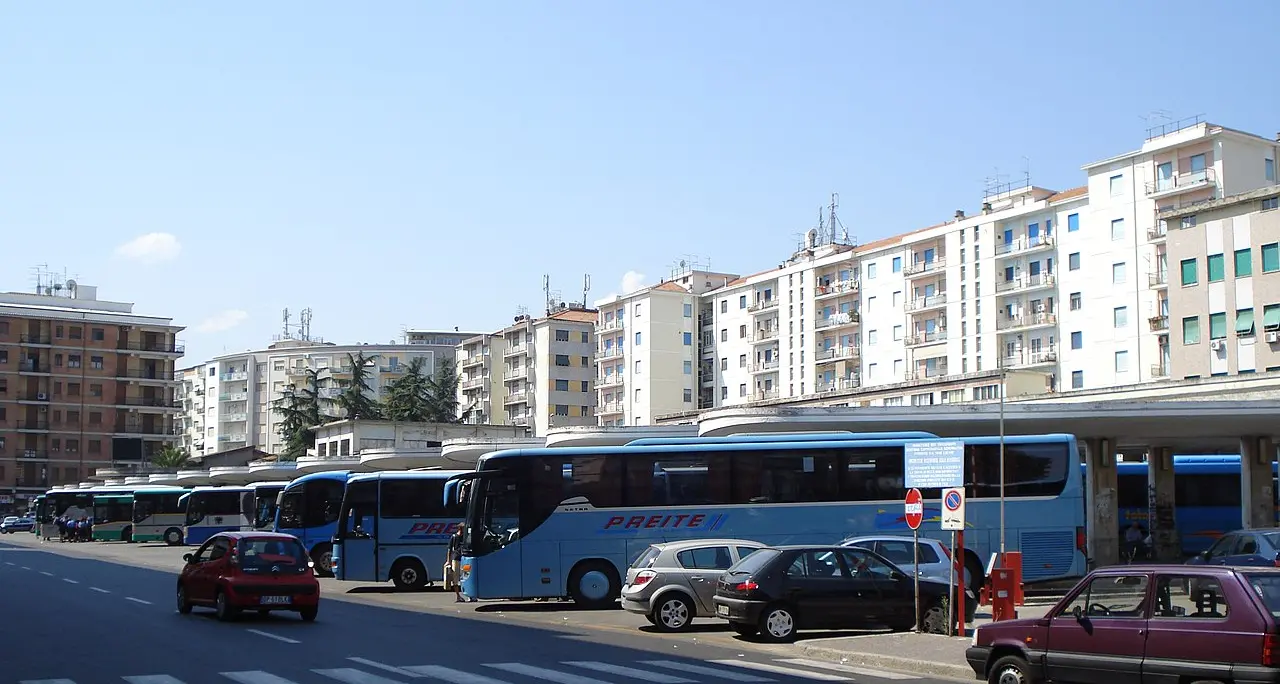 Sicurezza alle autolinee di Cosenza. Mentre la politica prende i suoi tempi, i cittadini temono la tragedia\n