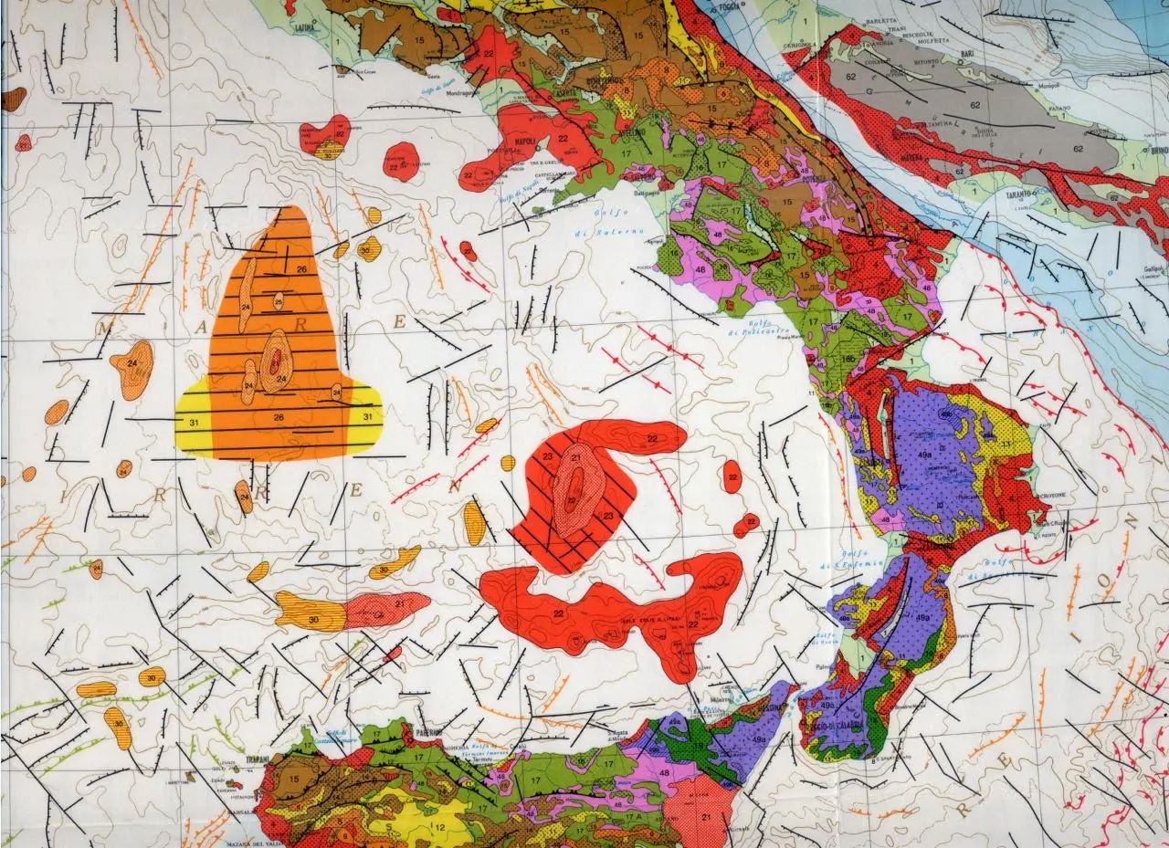 La Calabria raccontata dalle rocce: Gino Mirocle Crisci guida un viaggio nella storia geologica della regione\n