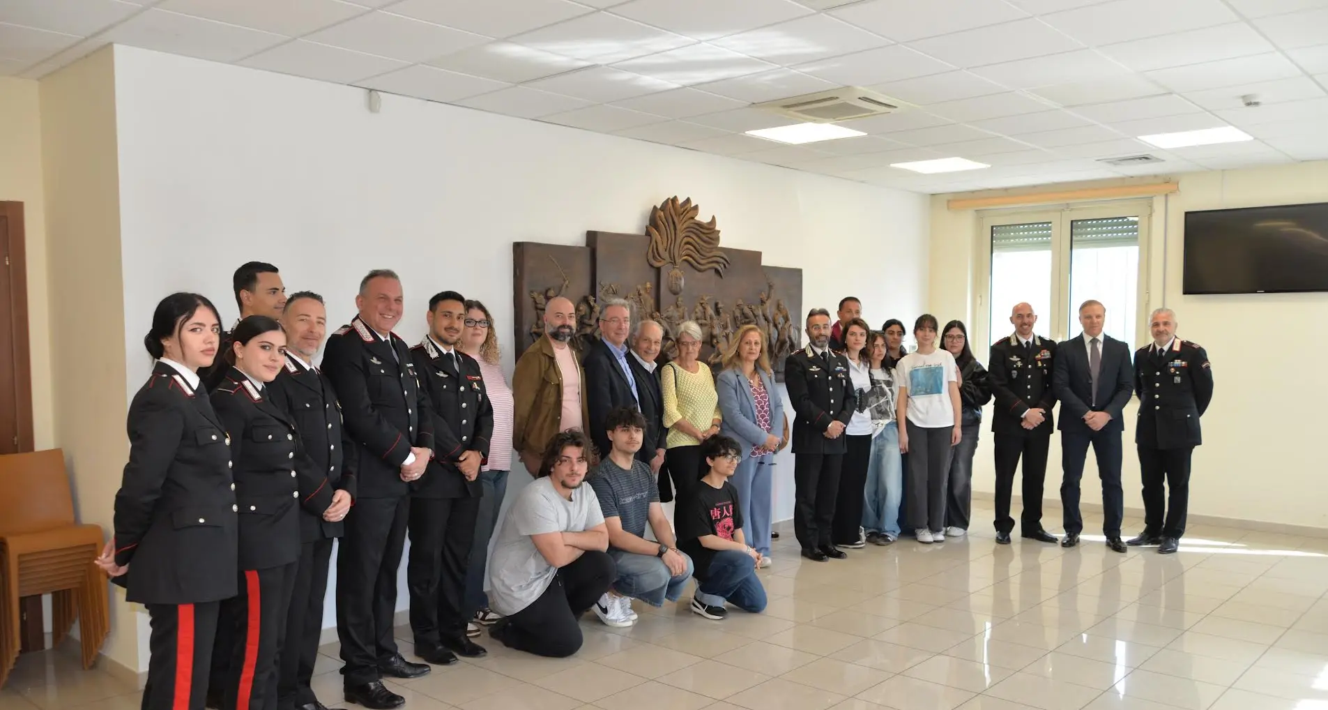 Siderno, il liceo artistico dona ai carabinieri un’opera sulla battaglia di Culquaber\n