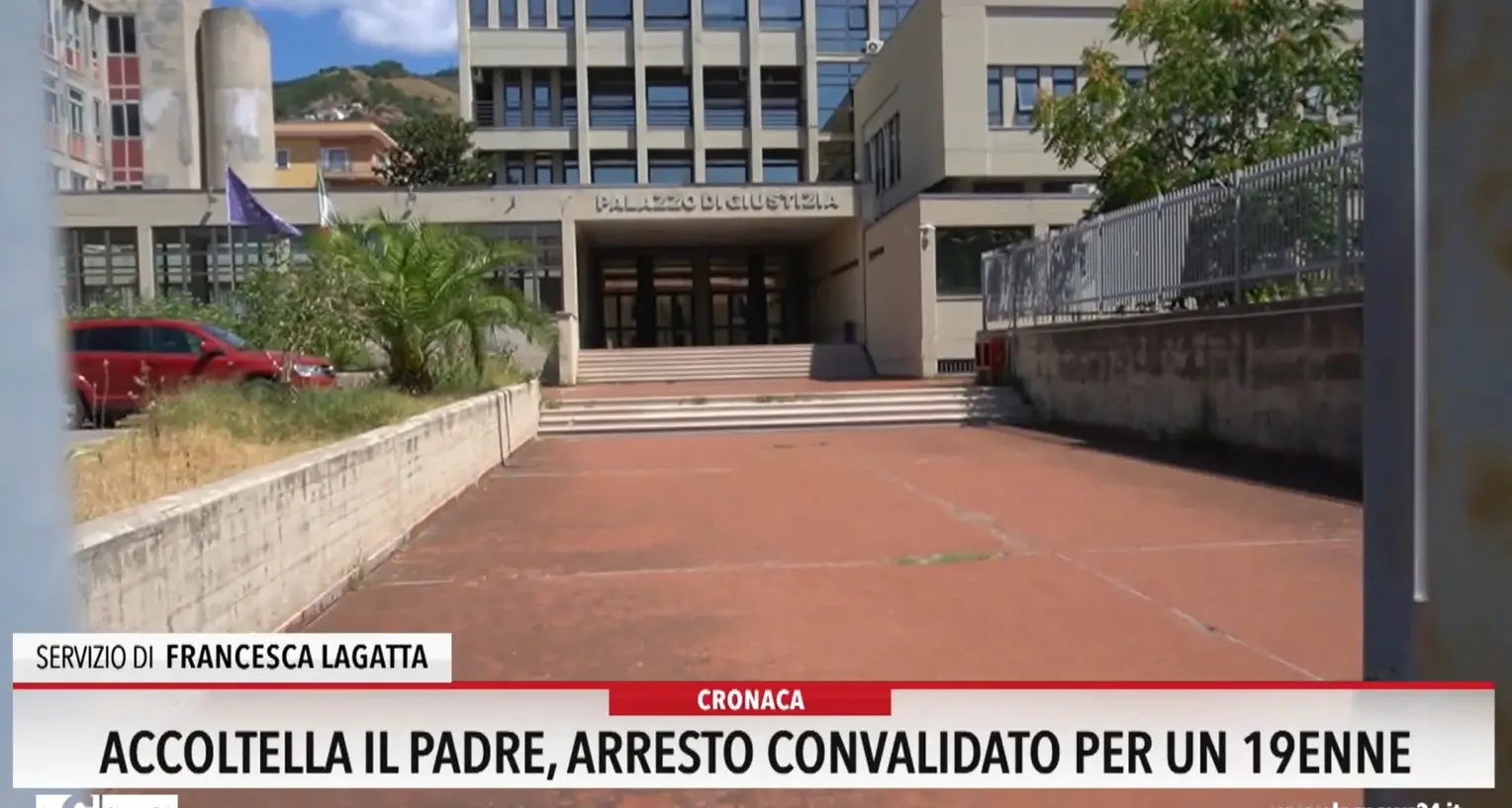 Accoltella il padre, arresto convalidato per un 19enne