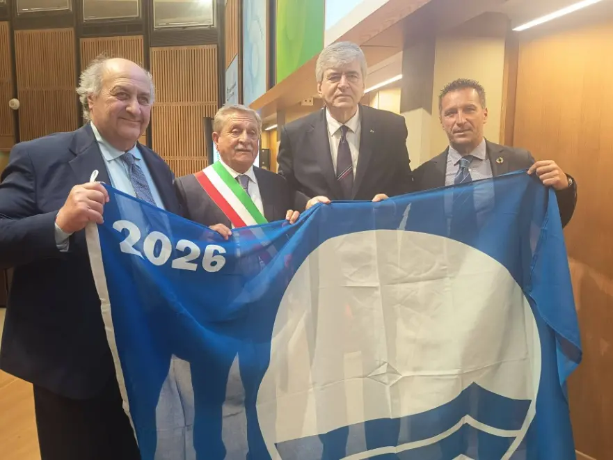 Parghelia riconferma la Bandiera blu, il sindaco Landro: «Risultato non scontato frutto di grande lavoro»