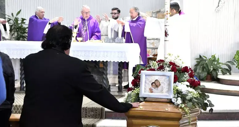 A Crotone l’ultimo saluto alla mamma di Dodò: «Ha trasformato il dolore in impegno contro la mafia»\n