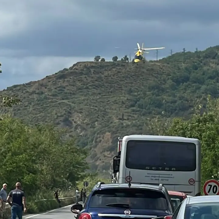 Fuscaldo, operaio precipita da un tetto: interviene l’elisoccorso\n