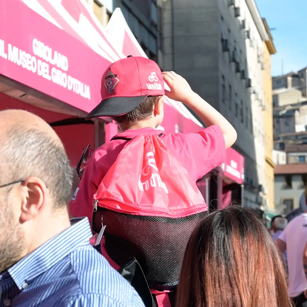 Cosa resta del Giro d’Italia: visi, occhi, colori\u00A0| VIDEO\n