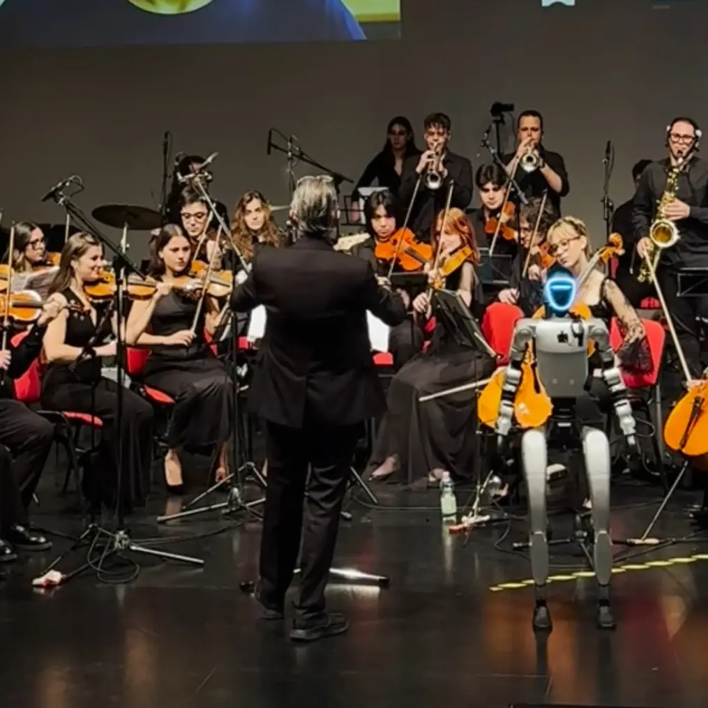 Maestro\u00A0e robot dirigono l’orchestra, all’Unical in scena l’alleanza tra uomo\u00A0e intelligenza artificiale nella musica\n