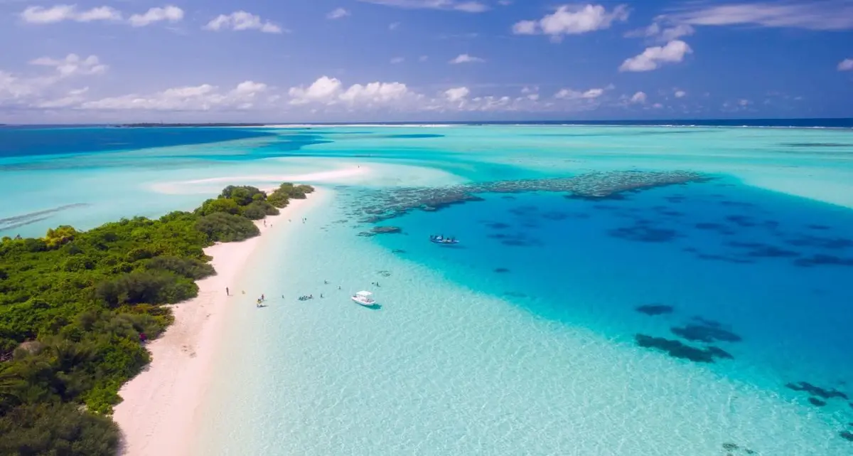 Immersione nelle grotte a 50 metri, morti cinque sub italiani alle Maldive\n