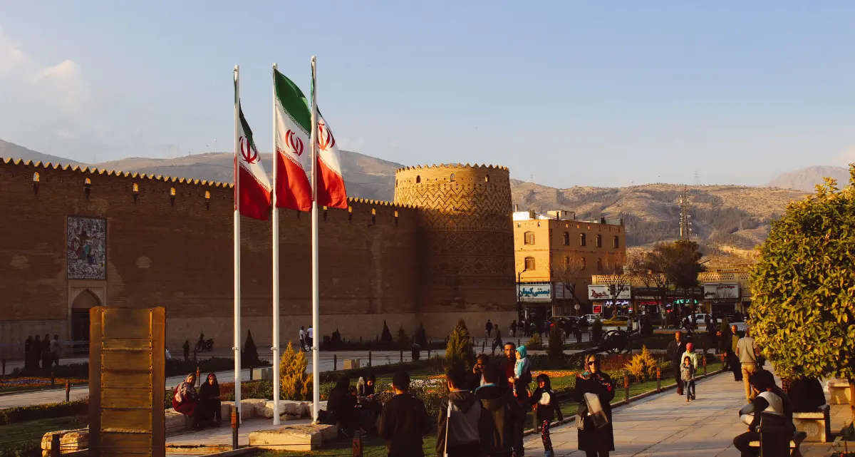 «L’Iran non è il suo governo»: il racconto struggente di un giovane fuggito a Roma dalla paura\n