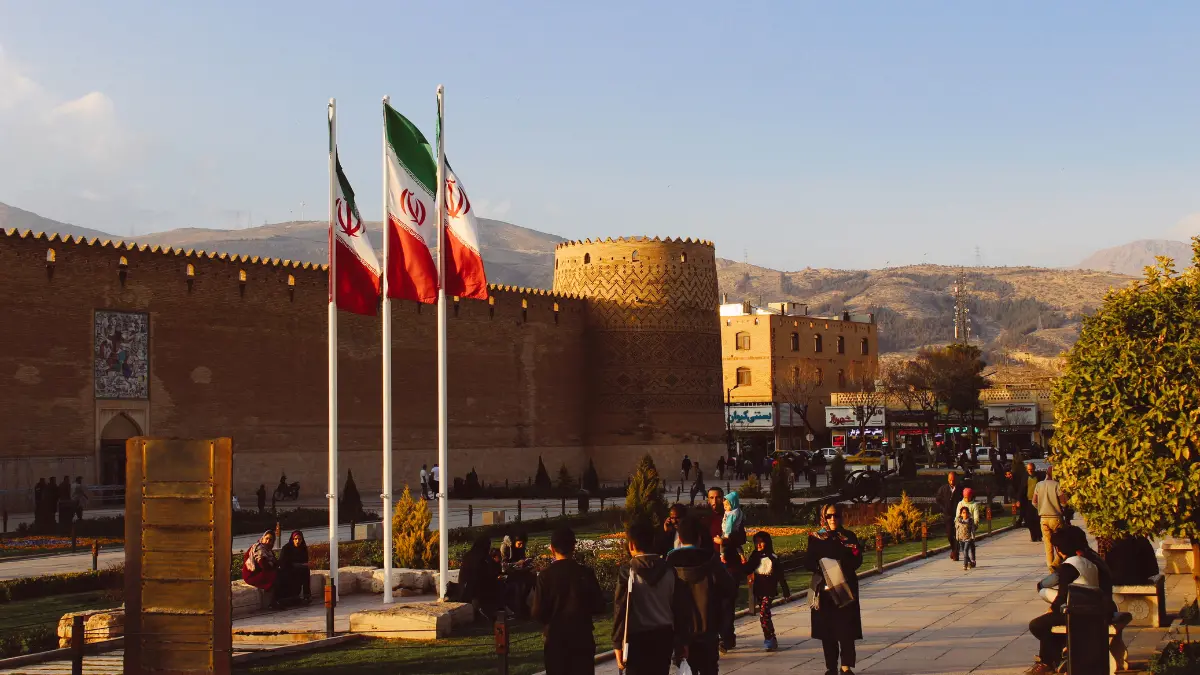 «L’Iran non è il suo governo»: il racconto struggente di un giovane fuggito a Roma dalla paura\n