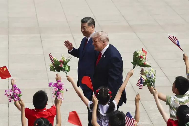 Usa-Cina, Trump annuncia intesa con Xi: «Accordi commerciali fantastici»\n