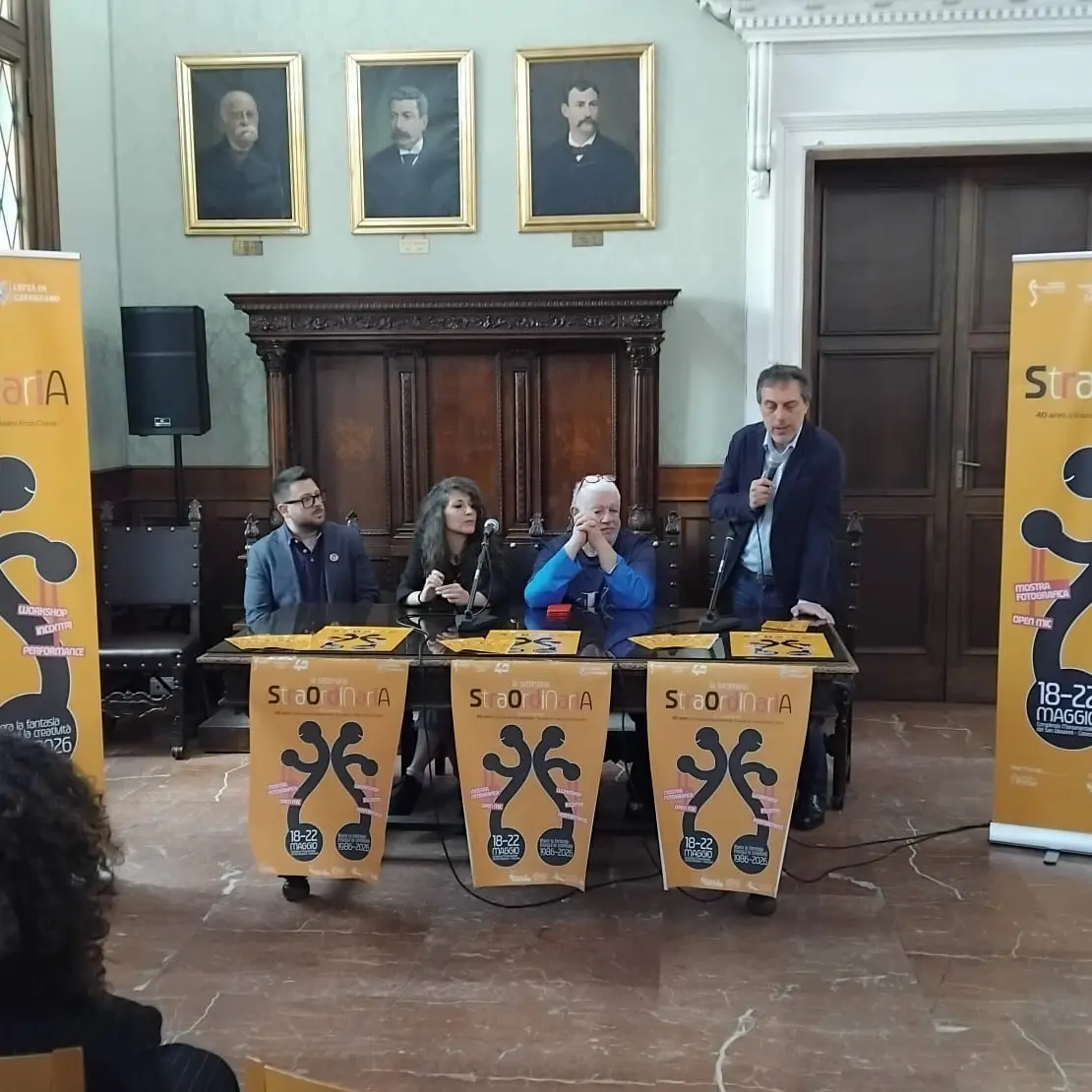 Catanzaro, il teatro si fa comunità: presentata \"La Settimana Straordinaria\" per festeggiare i 40 anni della scuola “Enzo Corea”\n