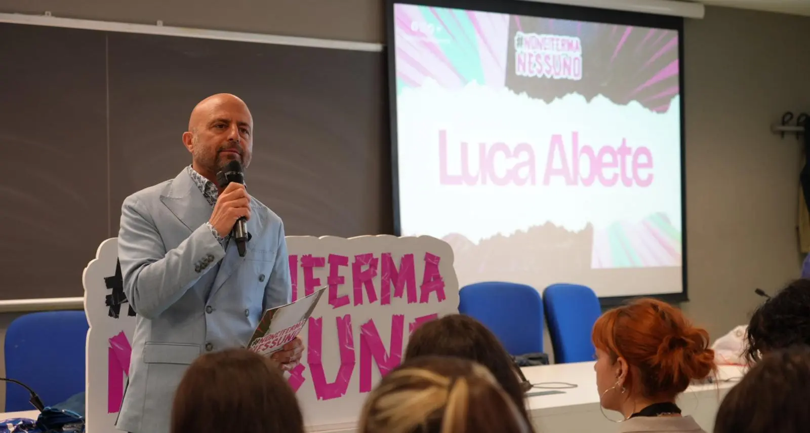Luca Abete riabbraccia Reggio Calabria per l’ultima tappa del tour universitario #NonCiFermaNessuno\n