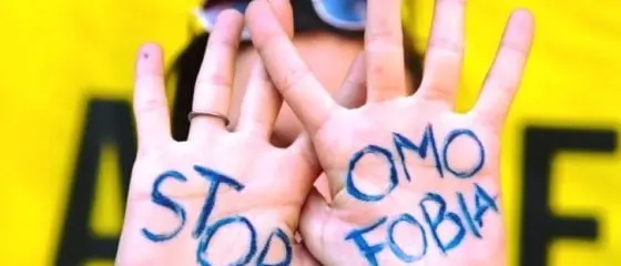 Lgbtqia+, negli ultimi 12 mesi 127 episodi di violenza e odio. Arcigay lancia l’allarme sulle dating app\n