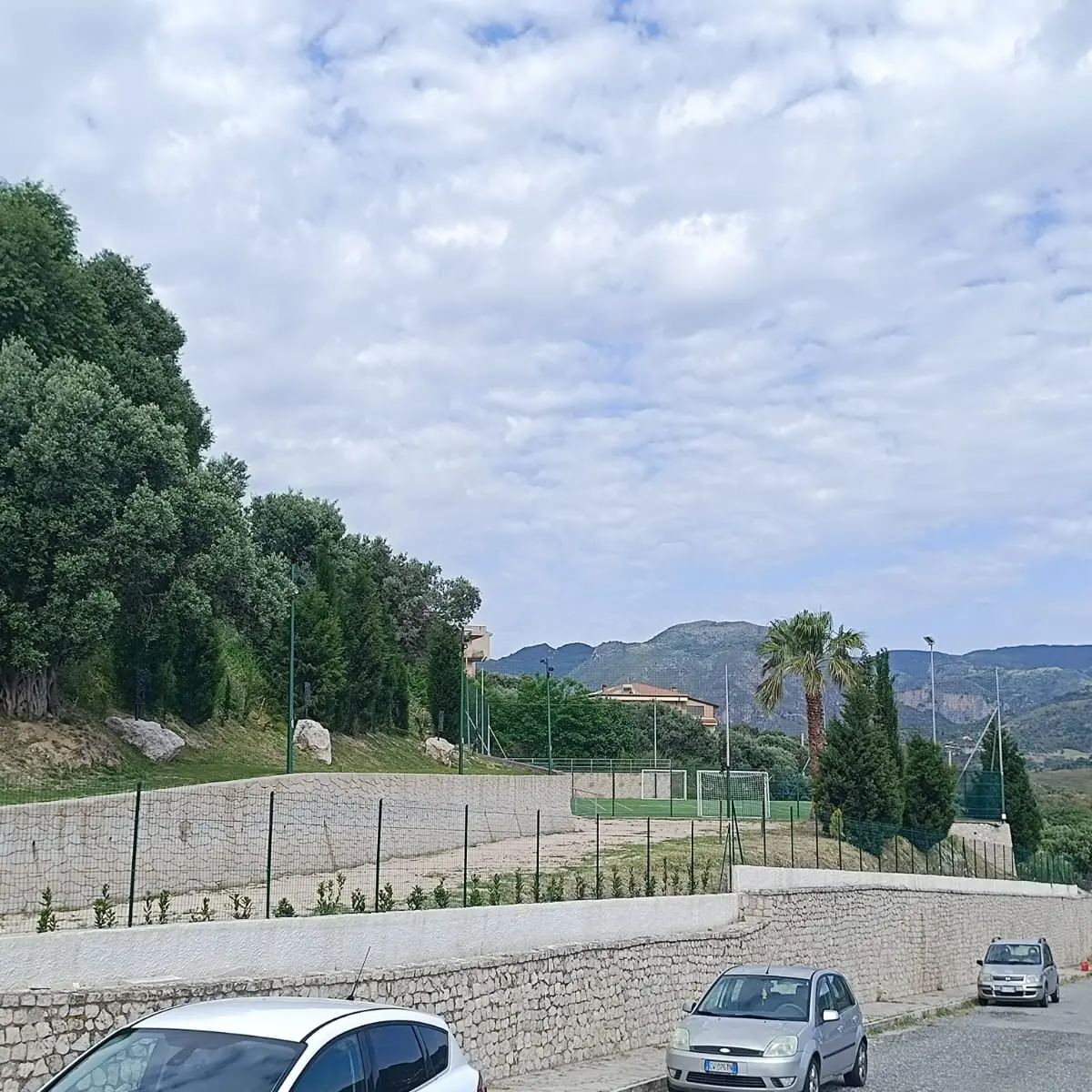 Siderno Superiore, domenica\u00A0l'inaugurazione del campo di calcetto e del percorso artistico\u00A0con le opere dello scultore Giuseppe Correale\n