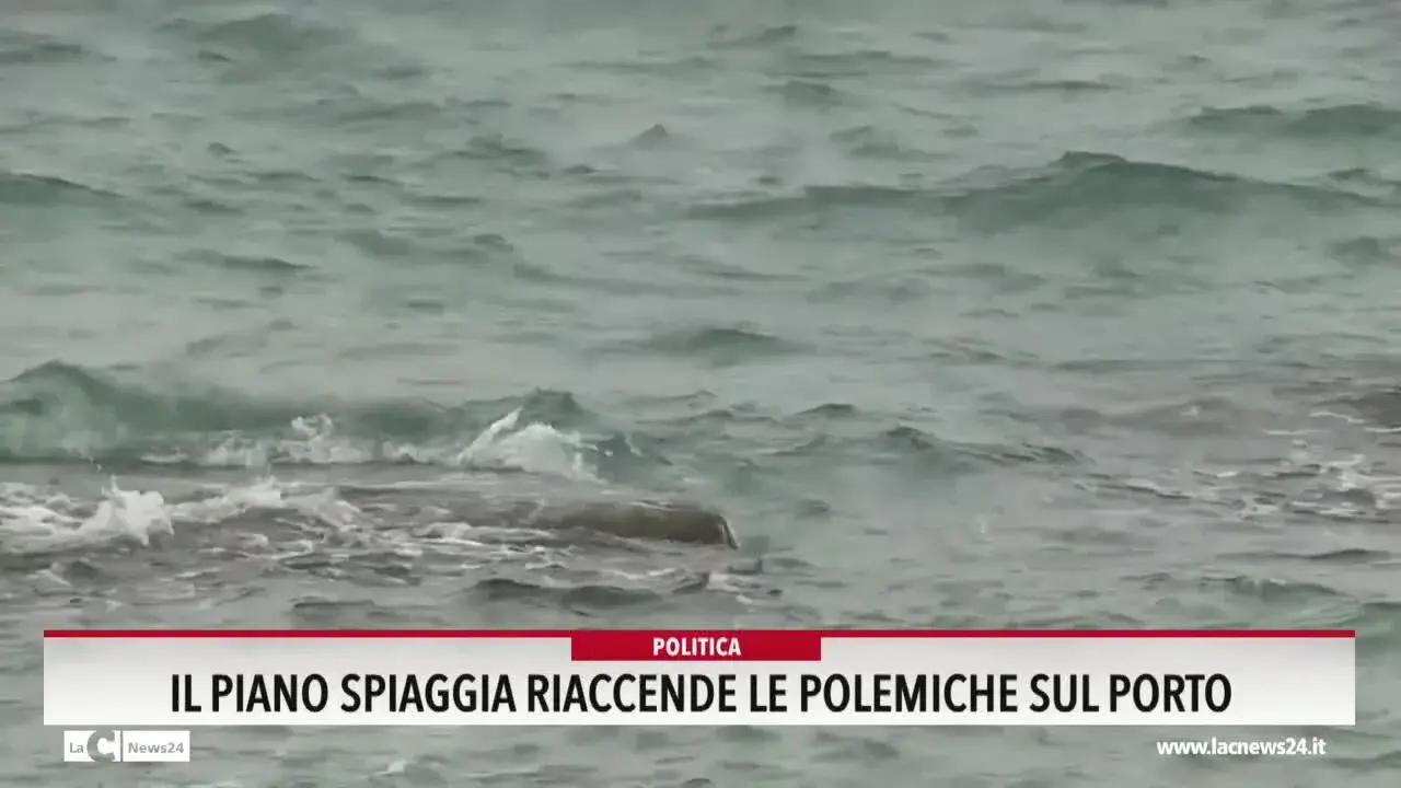 il piano spiaggia riaccende le polemiche sul porto