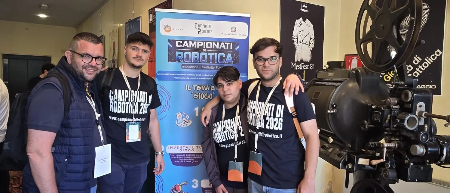 La mano bionica degli studenti di Vibo conquista il secondo posto ai Campionati italiani di robotica\n