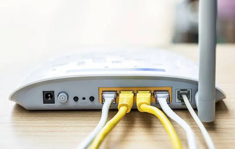 Crosia Centro Storico, attivato il primo hotspot pubblico con tecnologia Wi-Fi Call in Piazza del Popolo\n