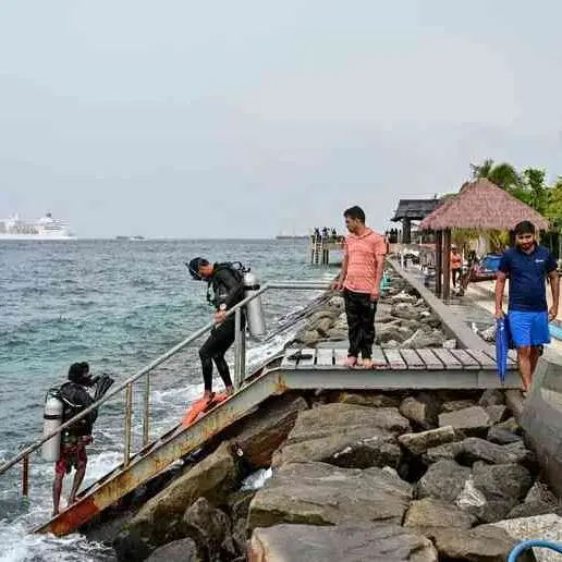 Ancora dispersi i corpi di 4 dei cinque sub italiani morti alle Maldive, l’ambasciatore: «Nuova immersione domani»\n