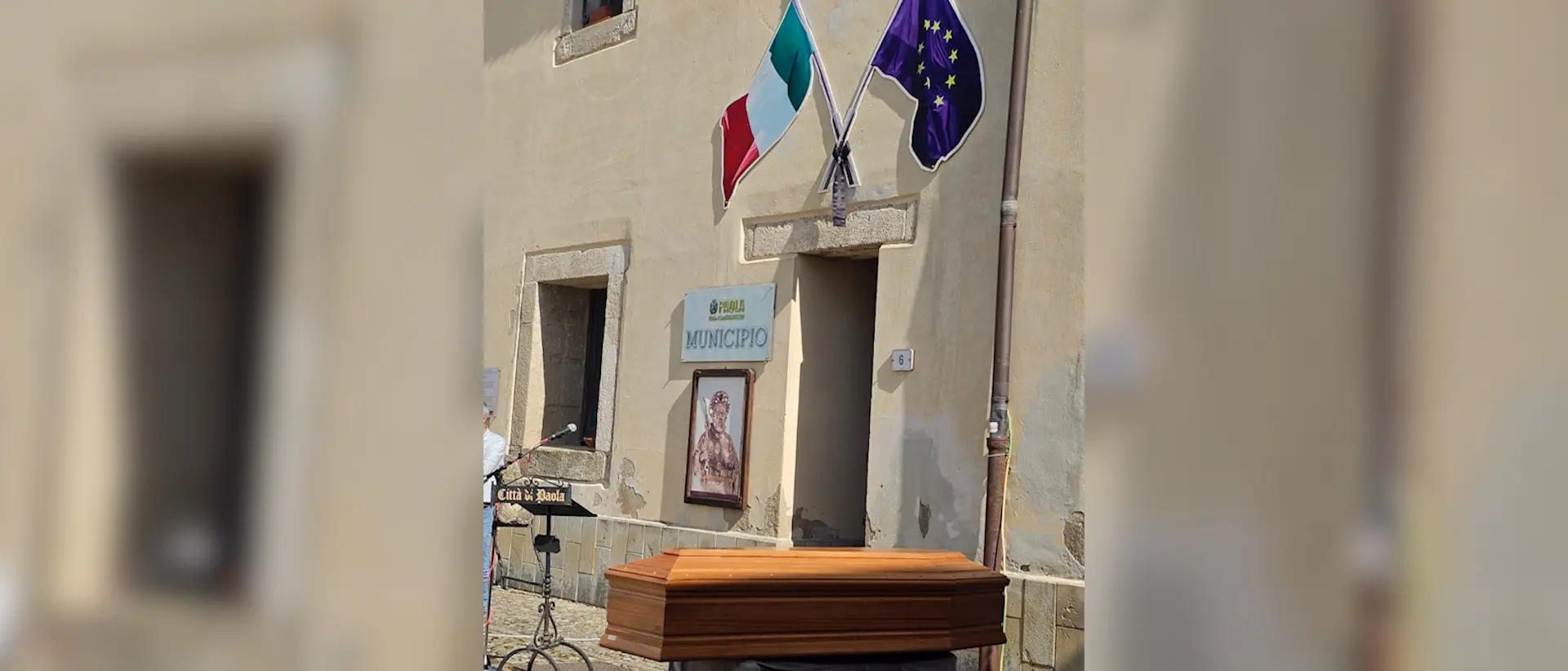 Paola ha detto addio al «giovane concittadino» Diallo El Hadji Mamadou, morto a 23 anni mentre lavorava\n