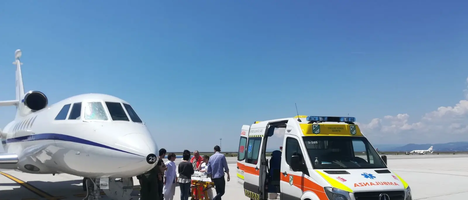 Volo militare salvavita per una neonata di un giorno: la piccola trasferita da Catanzaro al Bambino Gesù di Roma\n