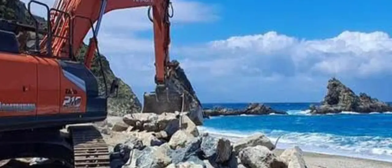 Palmi teme un’estate a metà: lungomare ancora ferito dal maltempo\u00A0e\u00A0lavori in ritardo\n