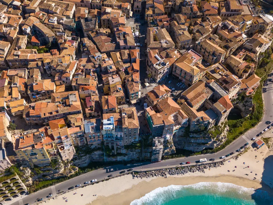 Tropea, la Uil Scuola denuncia tensioni all’Istituto comprensivo: «Provvedimenti disciplinari ingiustificati»