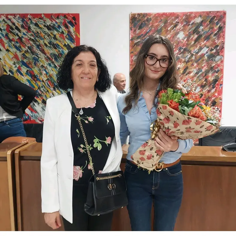 Concorso letterario “Armando La Torre”,\u00A0Anita Barone del liceo classico Ivo Oliveti seconda al Premio Speciale Calabria\n